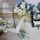 عربية شبكة منسقة بالورد الصناعي مع حامل الطقم للبيع