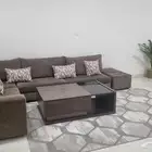 كنب أمريكي مع الطاوله والفرشه للبيع