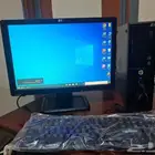جيهاز كمبيوتر عملي مع برامج تصميم