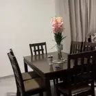 طاولة طعام سته كراسي استخدام نظيف