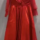 للبيع فستان احمر مناسبه فخمه