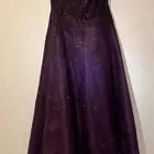 فستان موفي جديد لم يلبس إلا 4 ساعات فقط