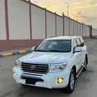لاندكروزر 2014 مخزن نظيف جدا
