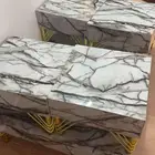 طاولات نظيفه جدا