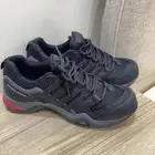 جزمه جديده نضيفه بدون استخدام السعر100