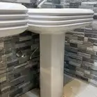 مغسلتين مع الخلاطات