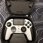 يد Nacon Revolution Pro 5 مستخدمة ونظيفة لل PS5 و PS4