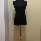 منيكان فساتين