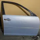 باب كامري من 2003 لين 2006