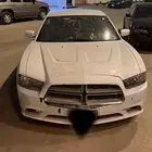 تشارجر 2014 صدمه خفيفه (مباع)