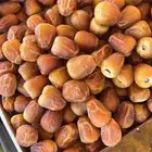 يوجد لدينا تمور بانواعها
