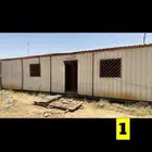 غرف وبركسات وبيوت
