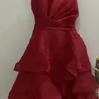 فستان احمر للبيع قابل للتفاوض