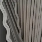 مرايا ديكور طويلة بإطار مخملي ناعم بيج