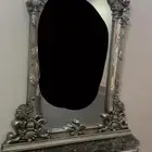 مرايه مع طاوله سليمه