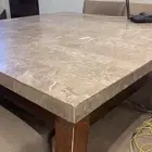 طاولة طعام رخاميه ل6 اشخاص ب 250