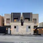 للبيع فيلا دورين وملحق في مخطط ولي العهد تشطيب vip