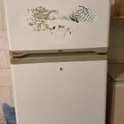 ثلاجة للبيع