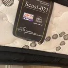 مرتبه سرير طبيه نفرين استعمااال نظيف وعليها ضمان عشر سنوات