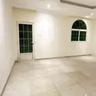 شقه للايجار في حي الروضة جدة 4 غرف و صالة