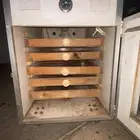 فقاسة بيض للطيور والدواجن