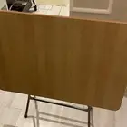 طاوله خشبيه