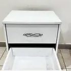 غرفة نوم للبيع نظيفه جدا