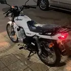 دراجة نارية سوزوكي AX4 2025