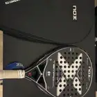 مضرب بادل نوكس