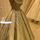 فستان ملكه