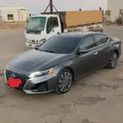 نيسان اللتيما لتقبيل 2025 SV