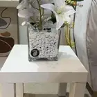 طاوله من ايكيا و مزهريه من موسم الورد