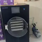 جهاز اله تجفيف فواكه وحلويات بالتجميد