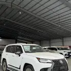 لكزس 2025 LX600 فئة اف سبورت سعودي ابيض لولوي داخلي احمر