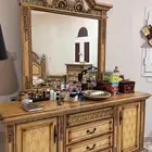 غرفة نوم فخمة طراز كلاسيكي خشب ثقيل بحالة جيده