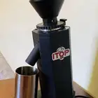 طاحونة قهوة كهربائية شبه جديدة