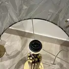 زوج أباجورات ذهبية من مفروشات الرقيب