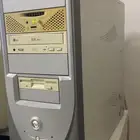 كمبيوتر مكتبي قديم xp