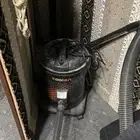 للبيع شاشه 46 بوصه مكنسه كهربائيه