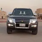 باجيرو 2022 فل كامل علامة ذهبية سعودي