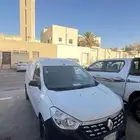 باص رينو دوكر
