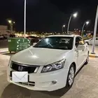 أكورد 2009 ابيض نظيف بدي وكالة