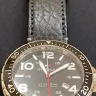 ساعة ( تومي هيلفيغر ) ب 400 ريال