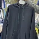 بلوفرات بمختلف الالوان والمقاسات  .