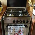 اجهزة كهربائيه للبيع بالحبه او الجميع نظيفه جدا