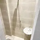 غرفة سائق مع دورة مياه للايجار