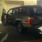 جيب لكزز موديل 2000