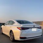 لكزس إي إس 300