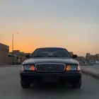 فور كراون فكتوريا LX 2010