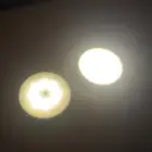 لمبات شحن تشتغل معك من ساعتين الى ثلاث ساعات